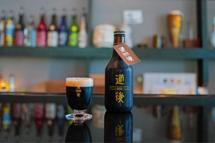 Immerse yourself in a story through a single cup of sake at Dogo Onsen. An unprecedented sake tasting experience begins.