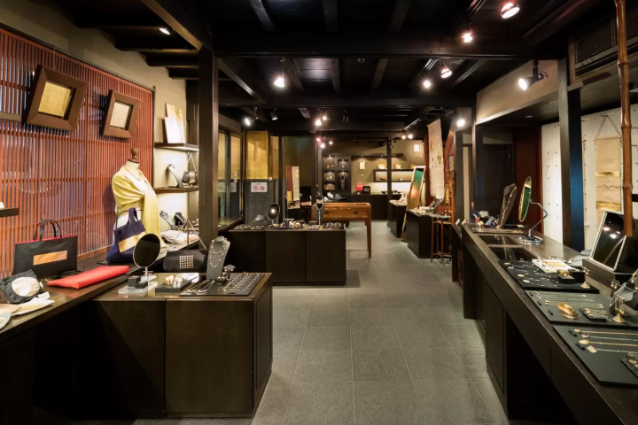 白座Hikari藏（店內） 