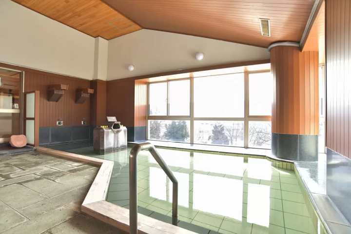 たたいてつねってお祭りを楽しむ？！天下の奇祭「しねり弁天たたき地蔵まつり」とは