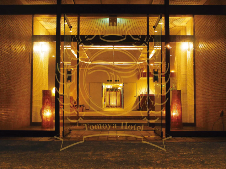 たたいてつねってお祭りを楽しむ？！天下の奇祭「しねり弁天たたき地蔵まつり」とは