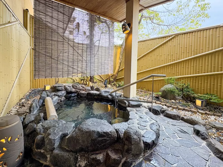 Private open-air bath "Ishi no Oto" 