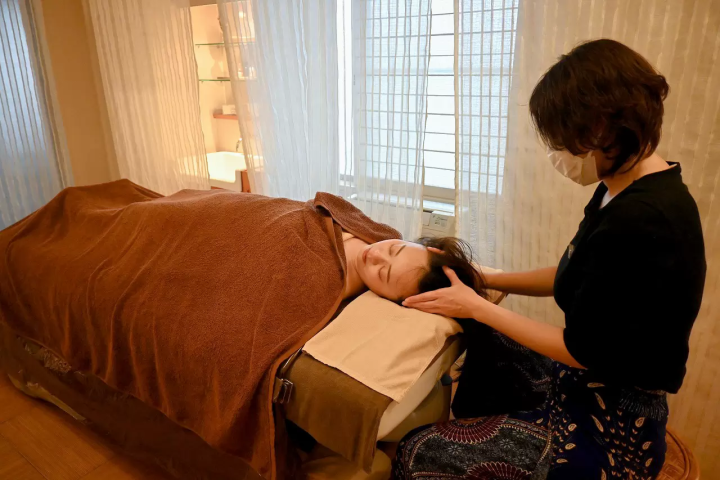 Staying at Yumotokan: 2-Day Review of Lake Biwa’s Best Hot Spring Ryokan (Ogoto Onsen)