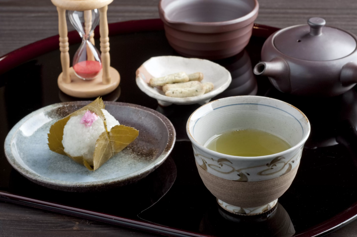 Experience Premium Matsusaka Tea in a Unique Day Trip through Stunning Nature