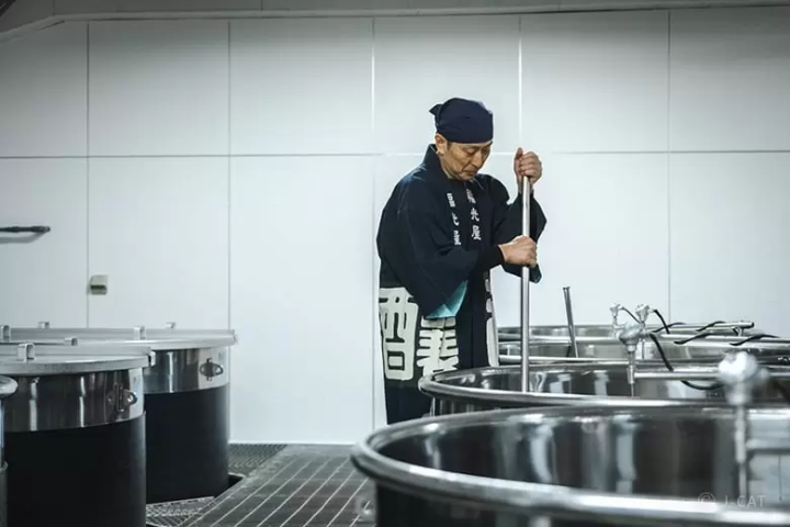 7 Best Sake Brewery Tours in Japan: Kyoto, Tokyo, and Beyond