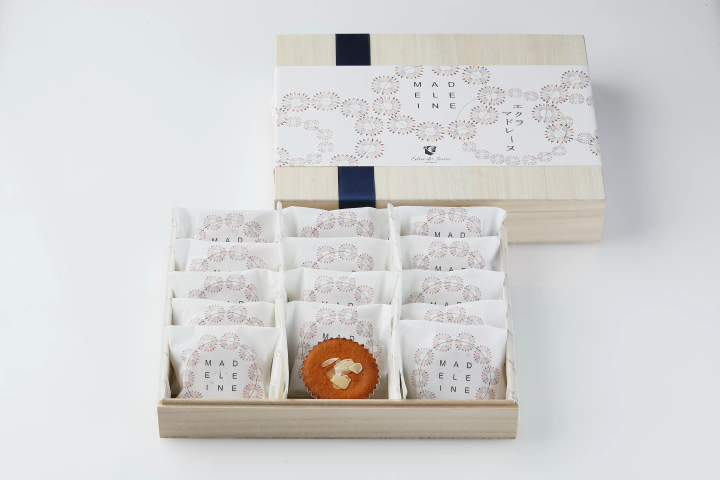 If you're looking to buy souvenirs in Toyosu, try Eclat de Jour. A summary of Japanese New Year's culture and baked goods