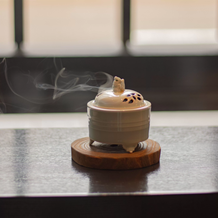 飯店大廳的香火 