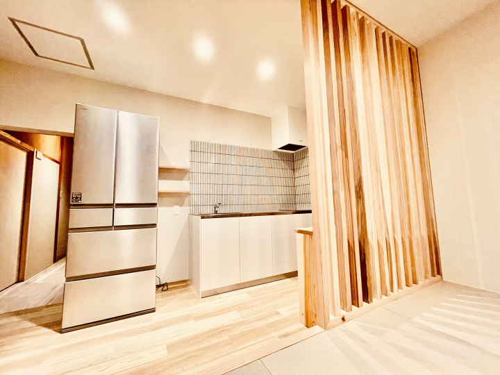 入住精心挑选的旅馆 Kinoiro Minimal，您可以欣赏田园诗般的风景和繁星点点的夜空——这是您四国之旅的必游之地！