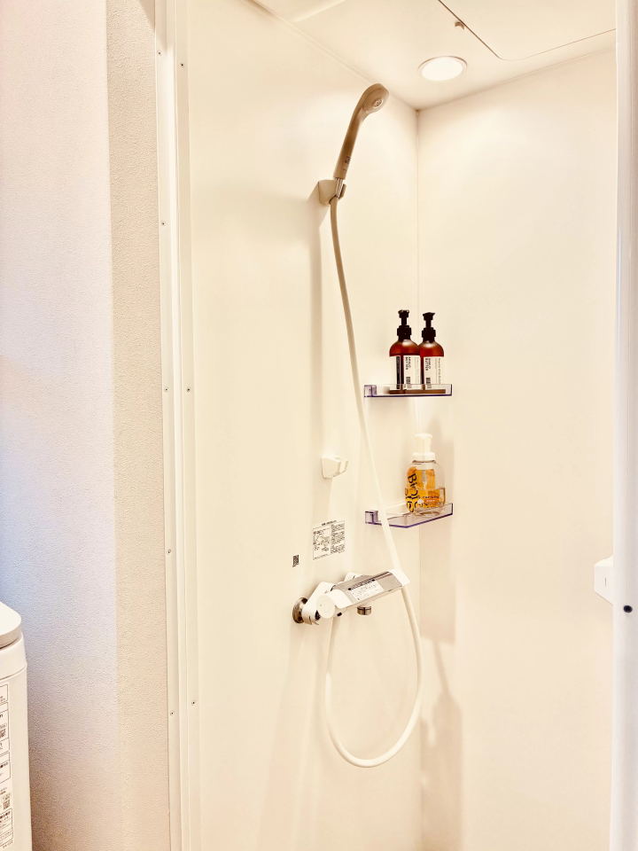 入住精心挑选的旅馆 Kinoiro Minimal，您可以欣赏田园诗般的风景和繁星点点的夜空——这是您四国之旅的必游之地！