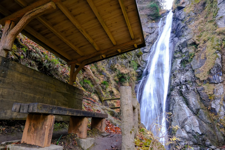 【靜岡秘境】梅島溫泉鄉完全指南：探訪三大名湯、在地美食與絕景瀑布（日歸・住宿推薦）