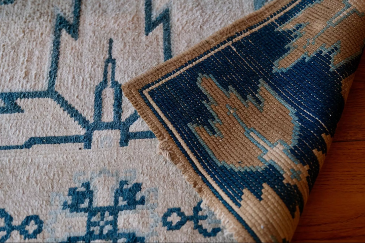 세월의 흔적이 묻어나는 아름다운 질감의 아코 단츠 원단 