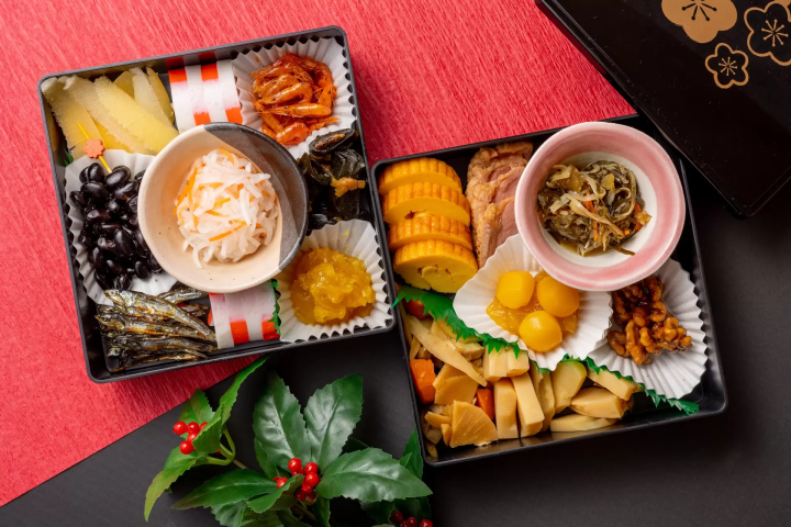 อาหารคลาสสิกสำหรับฤดูหนาวที่ควรลองในญี่ปุ่น: หม้อไฟ โอเด็น และขนมหวานฤดูหนาว