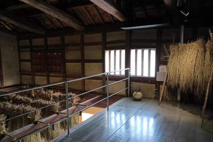 Old House Gallery"Ippatsu": A hidden cultural spot where Meiji-era architecture and modern art come together