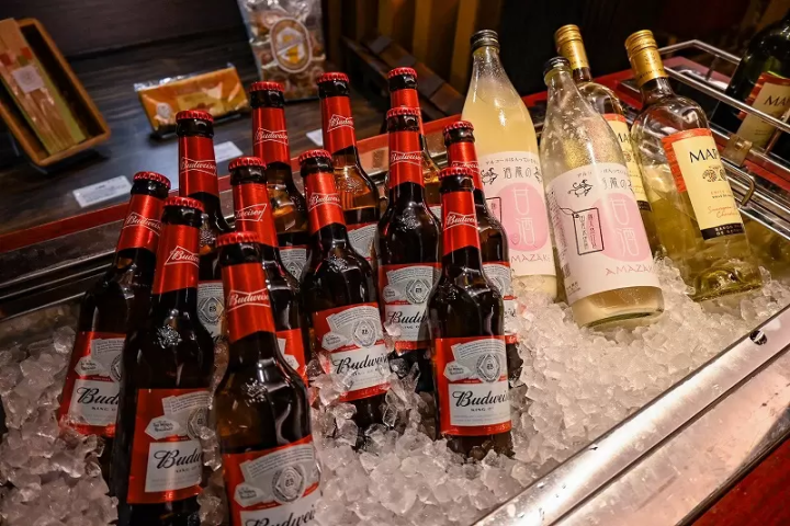 Luxury Getaway from Kyoto: Hanare Karoi with Private Open-Air Baths and Lake Biwa Views