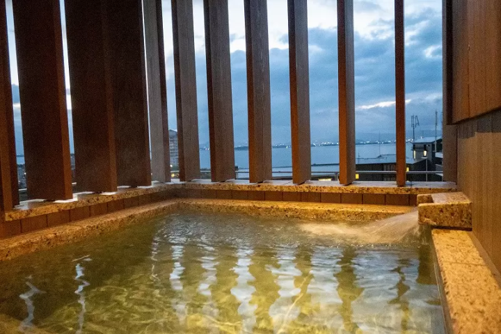 Luxury Getaway from Kyoto: Hanare Karoi with Private Open-Air Baths and Lake Biwa Views