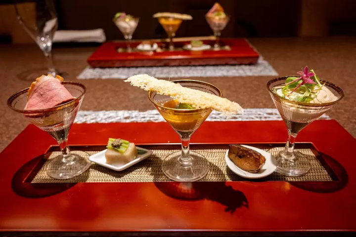 Luxury Getaway from Kyoto: Hanare Karoi with Private Open-Air Baths and Lake Biwa Views