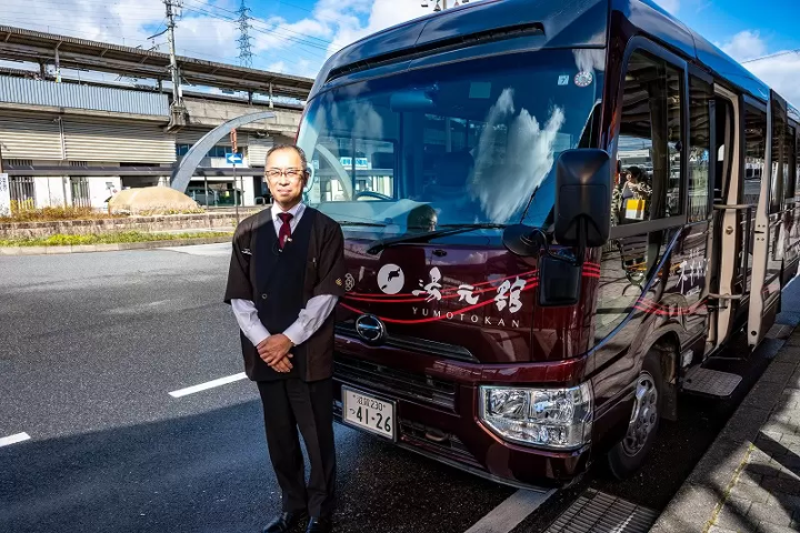 Luxury Getaway from Kyoto: Hanare Karoi with Private Open-Air Baths and Lake Biwa Views