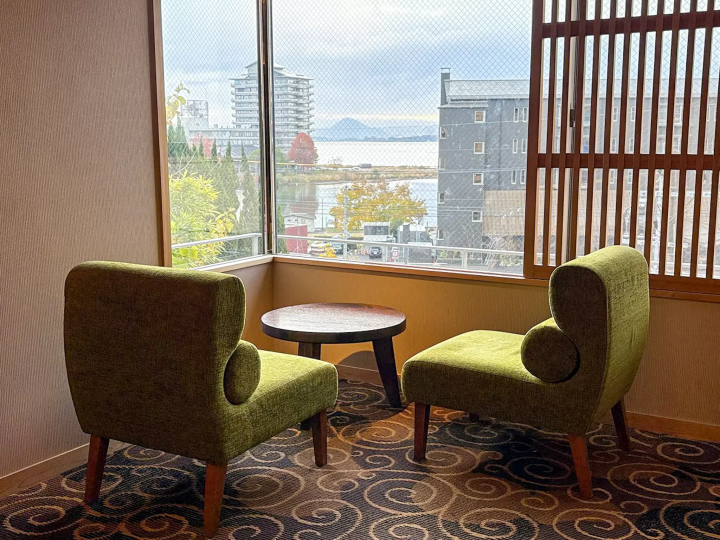 Luxury Getaway from Kyoto: Hanare Karoi with Private Open-Air Baths and Lake Biwa Views