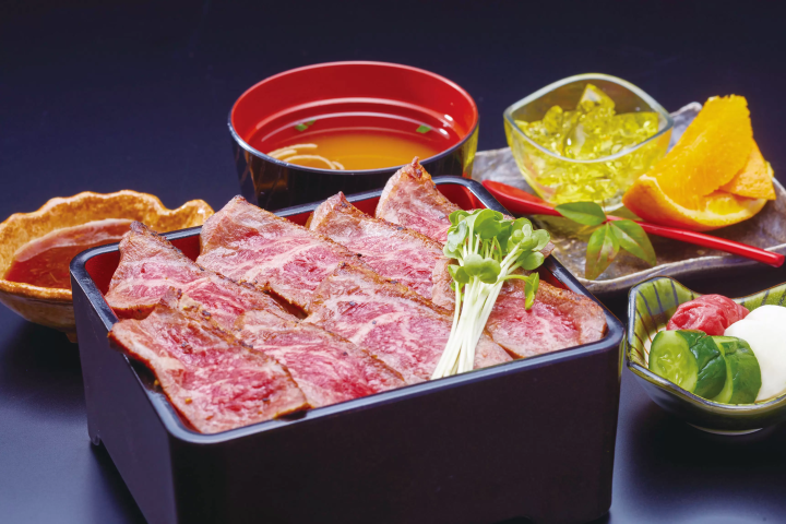 [ป้ายวากายามะ] เนื้อ คุมาโนะ คืออะไร? เสน่ห์ของเนื้อวากิวคุณภาพสูงแห่ง วากายามะ