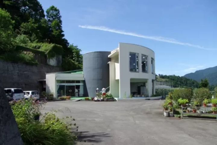 니가타 현 뒤쪽에 다다미 에서 무엇을 할까요? 어른과 아이 모두 즐길 수 있는 7가지 활동을 소개합니다.