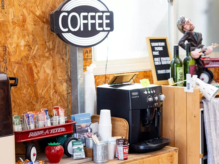 [30 minutes by car from Nagoya] Tokoname strawberry picking and strawberry sweets