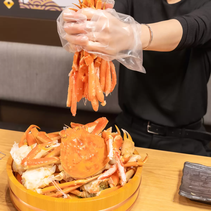 Muslim-friendly! Enjoy authentic halal sushi and crab at "FUJIYAMA TOKYO"