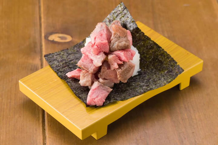 Muslim-friendly! Enjoy authentic halal sushi and crab at "FUJIYAMA TOKYO"