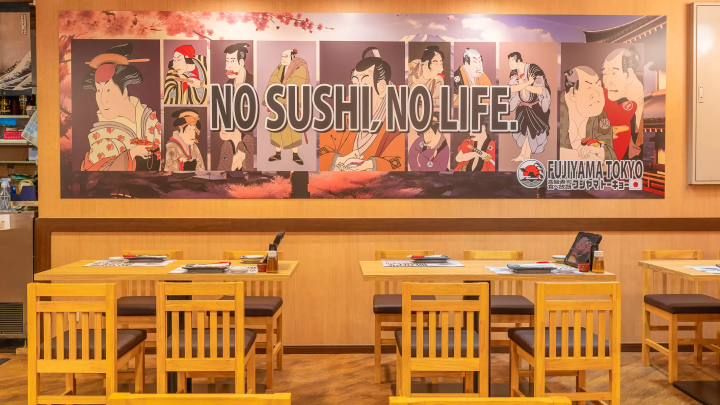 Enjoy the Tokyo nightlife at "FUJIYAMA TOKYO," located near the tourist spots of Akihabara and Shinjuku!