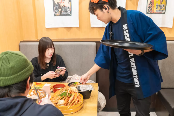 Enjoy the Tokyo nightlife at "FUJIYAMA TOKYO," located near the tourist spots of Akihabara and Shinjuku!