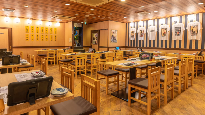 帶孩子旅行真輕鬆!擁有寬敞座位和便利點餐服務的壽司餐廳,定會讓全家人都笑容滿面。