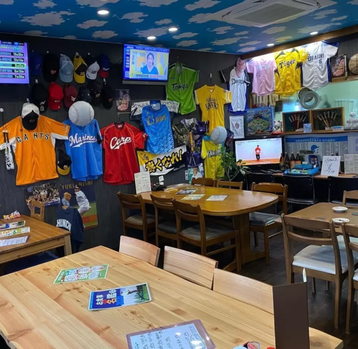 Recommended for foreign visitors tourists! Experience a baseball izakaya in Tokoname