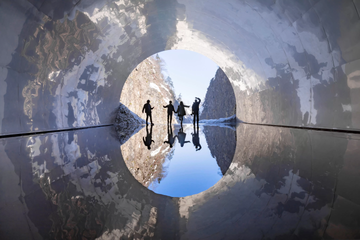Ma Yansong / MAD Architects "Tunnel of Light" (Echigo-Tsumari Art Triennale work) photo by Nakamura Osamu 