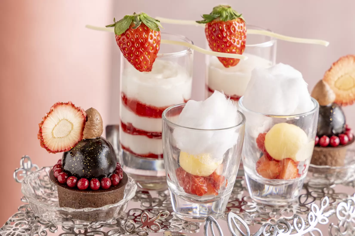 【東京 ホテル】春だけのいちごスイーツを満喫 「ストロベリーアフタヌーンティー」