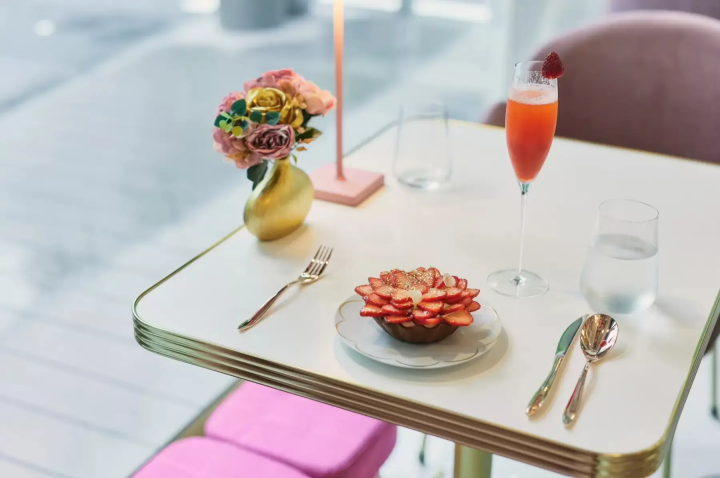 Tokyo's Best Dessert Cafes: Artful Sweets and Cakes