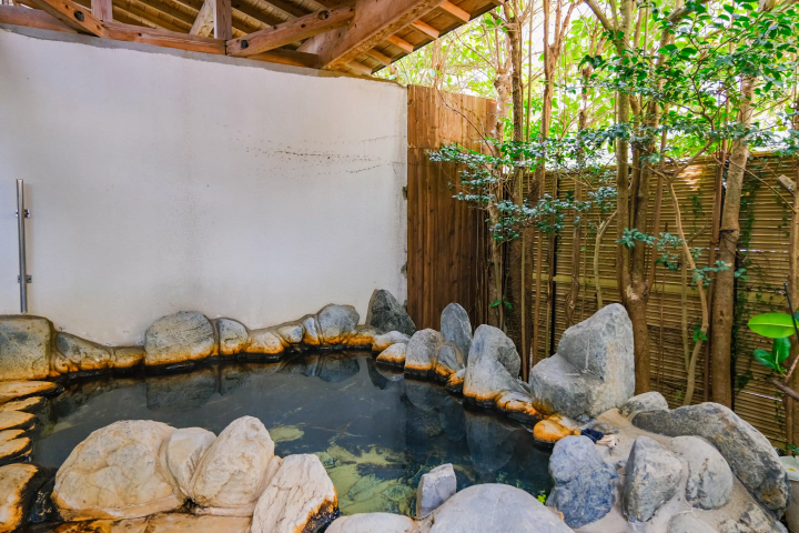 熊本天草下田温泉指南：世界遗产、极致海景与700年秘境汤泉