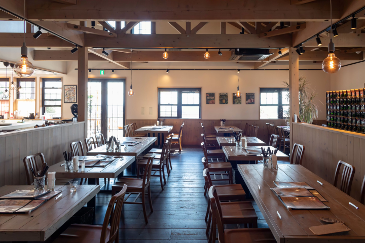 [15 minutes from Chubu Centrair International Airport] A winery restaurant with a spectacular view that blends into the sea and sky