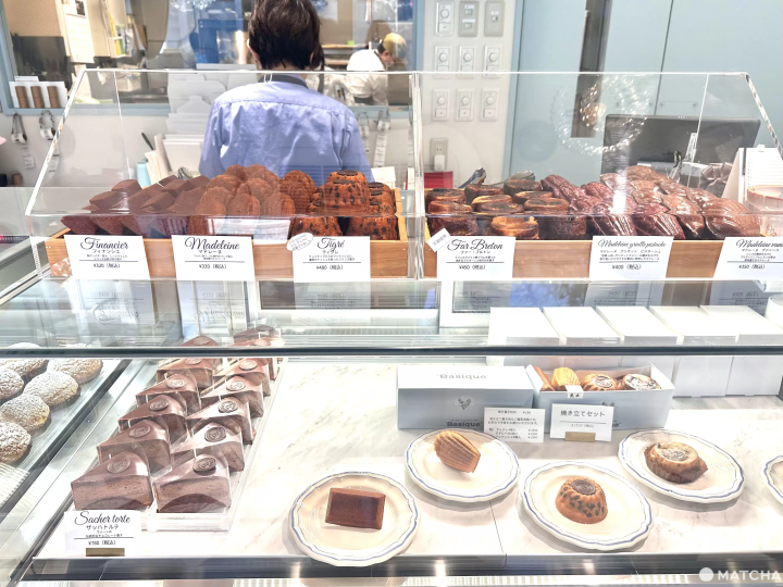 Pâtisserie Basiqu 內部