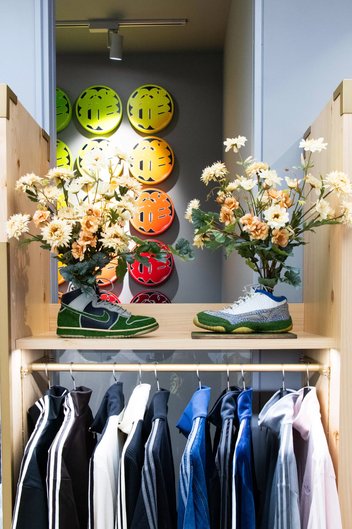 Tokyo's latest sneaker culture! Edo-themed sophisticated space "atmos Ginza"