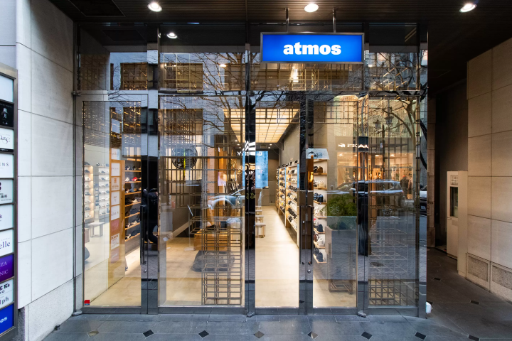 Tokyo's latest sneaker culture! Edo-themed sophisticated space "atmos Ginza"