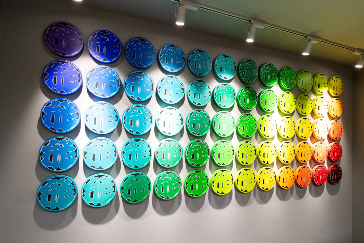 Tokyo's latest sneaker culture! Edo-themed sophisticated space "atmos Ginza"