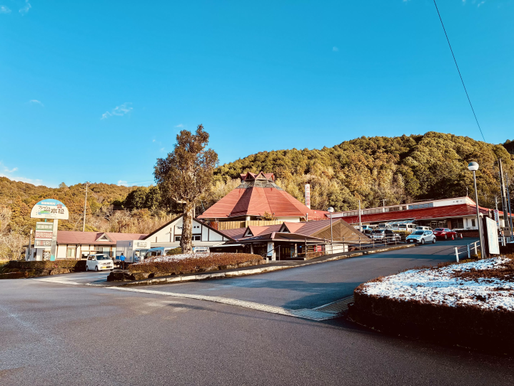 入住精心挑选的旅馆 Kinoiro Minimal，您可以欣赏田园诗般的风景和繁星点点的夜空——这是您四国之旅的必游之地！