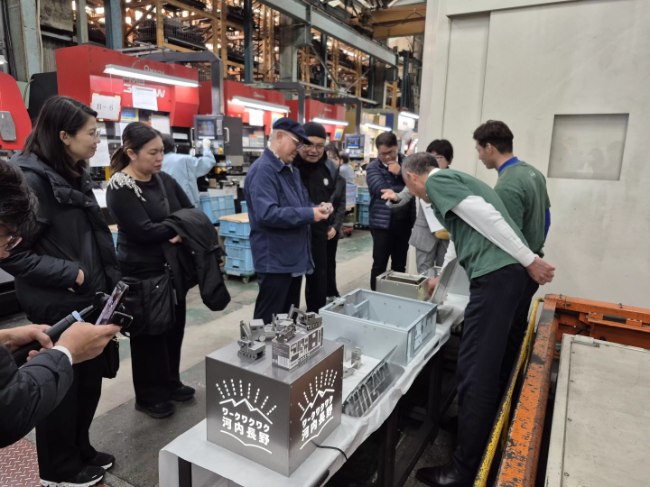 Experience Japan’s Manufacturing Excellence:  Build a Mini Forklift with Your Own Metal‑Bent Parts