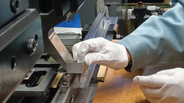 Experience Japan’s Manufacturing Excellence:  Build a Mini Forklift with Your Own Metal‑Bent Parts