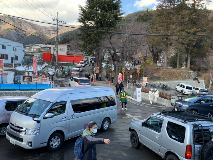 新倉山浅間公園桜まつり