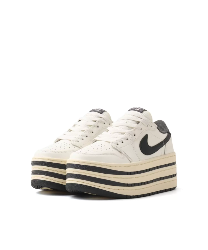 Introducing popular women's sneaker models and stores to enjoy at atmos pink!