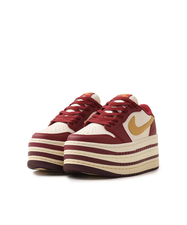 Introducing popular women's sneaker models and stores to enjoy at atmos pink!