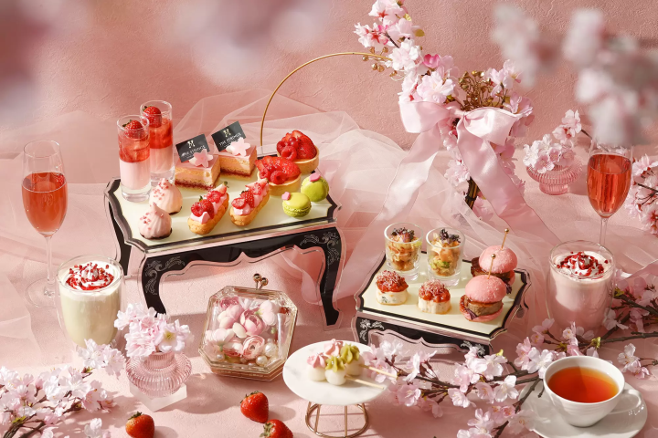 カフェ＆ダイニング ゼルコヴァ