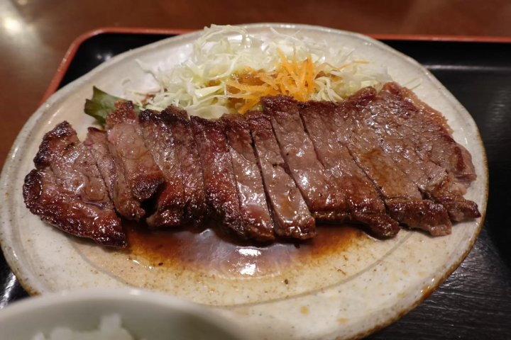 Tsuyama's popular Western restaurant "Mugiwara Boshi Restaurant" - Why it continues to be loved by locals