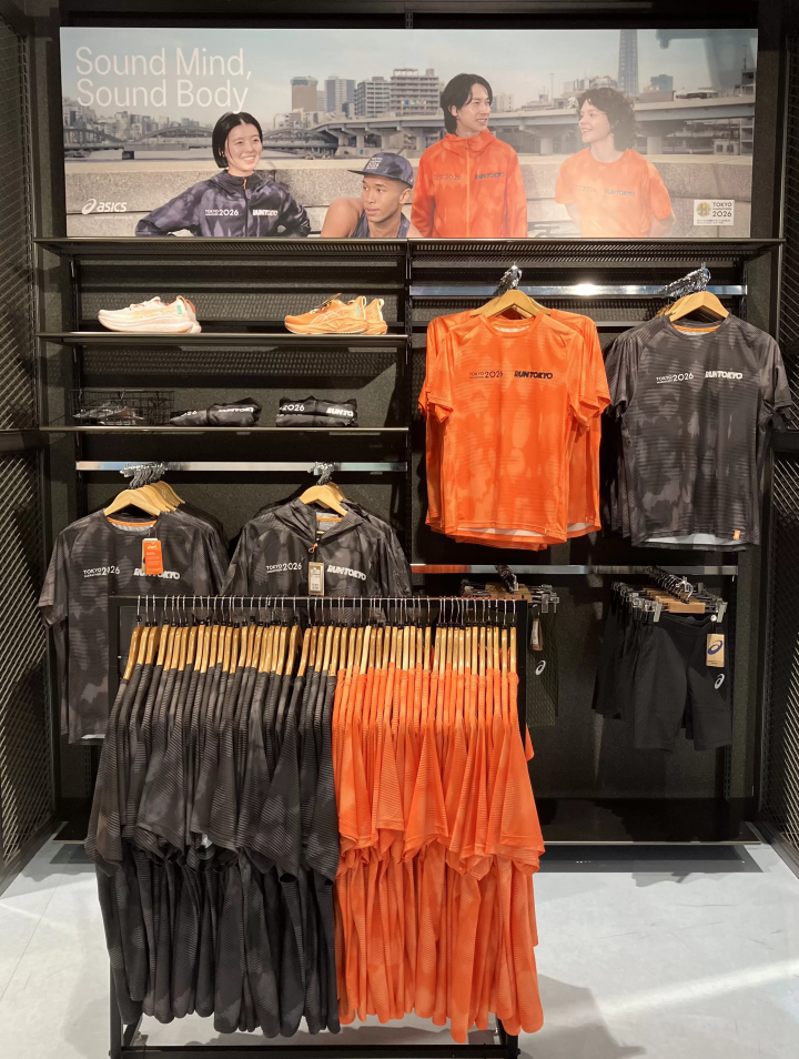 [คูปองใช้ได้เฉพาะที่ร้านแฟล็กชิปสโตร์] ขอแนะนำมุมพิเศษสำหรับชุดกีฬาฤดูใบไม้ผลิและกิจกรรมวิ่งมาราธอน!