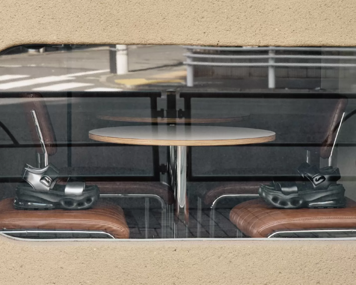 atmos pinkで楽しむ女性のスニーカー人気モデルや店舗をご紹介！