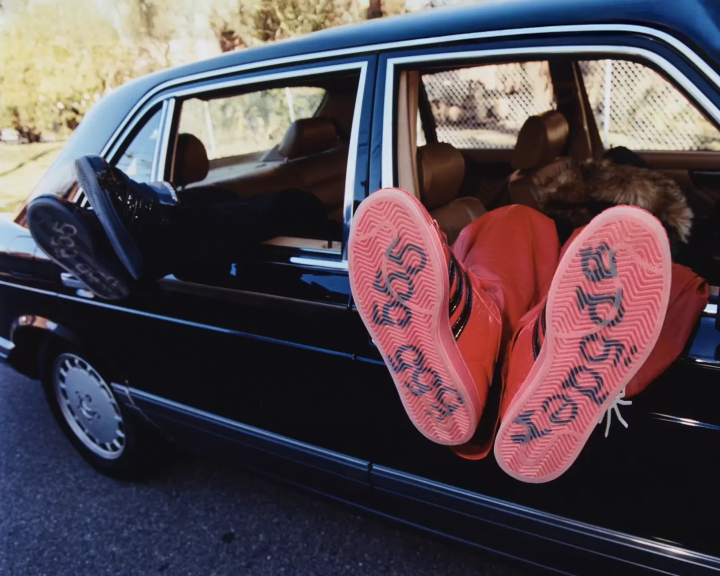 [ล่าสุด] คู่มือฉบับสมบูรณ์เกี่ยวกับรองเท้าผ้าใบสุดพิเศษและรุ่นพิเศษจาก atmos | เสื้อผ้าและสินค้าที่จะวางจำหน่ายในอนาคต